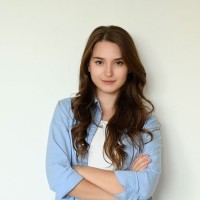 Iris Hadushi