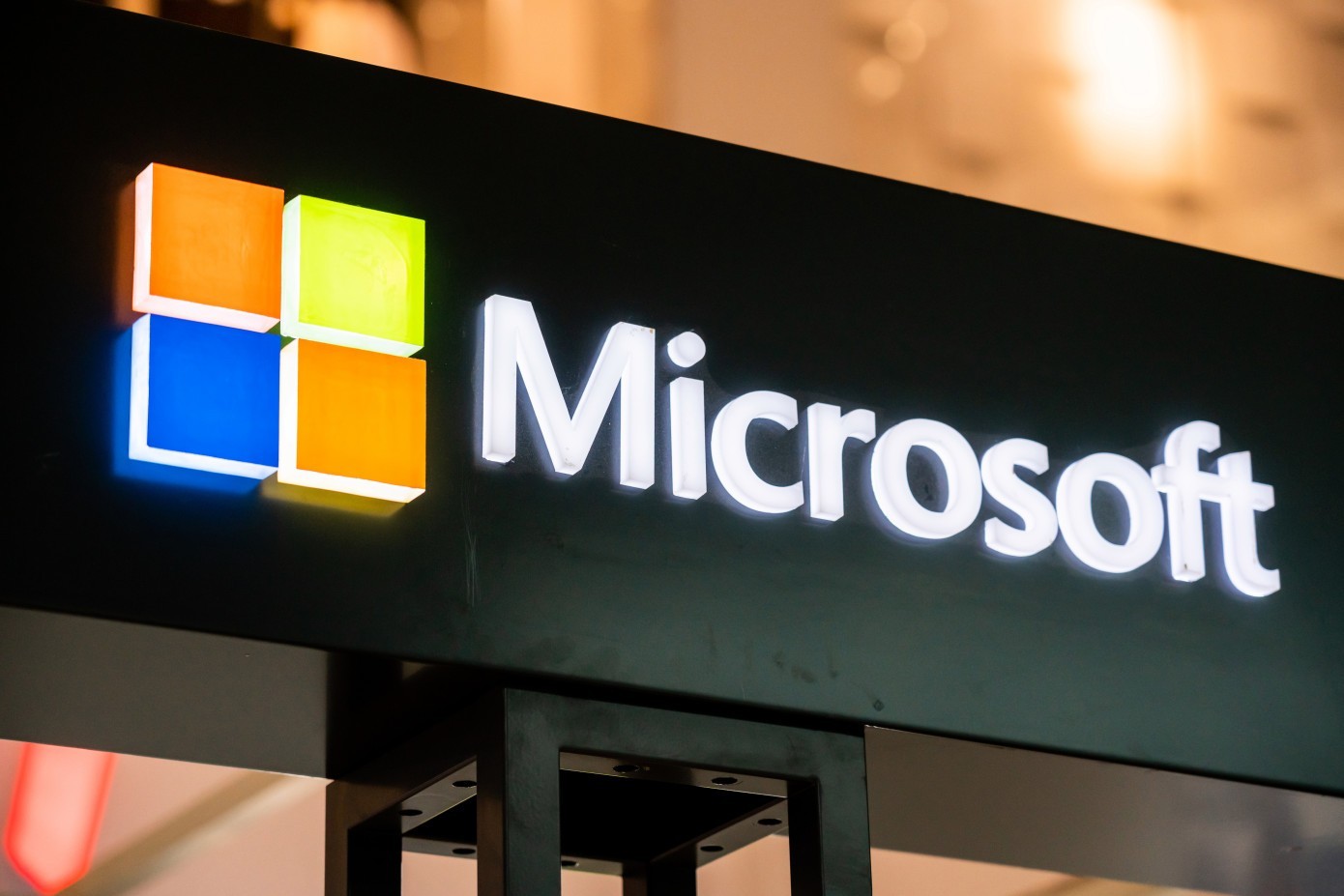10B $ përfundojnë në duart e Microsoft.