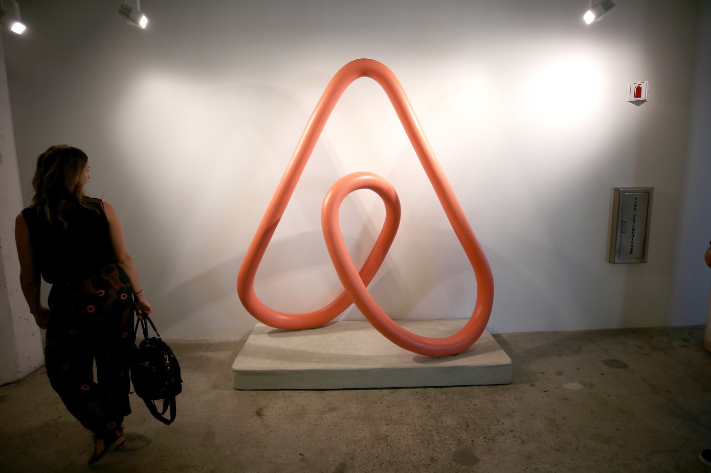 Airbnb nuk lejon të cënoni sigurinë e mysafirëve të saj.