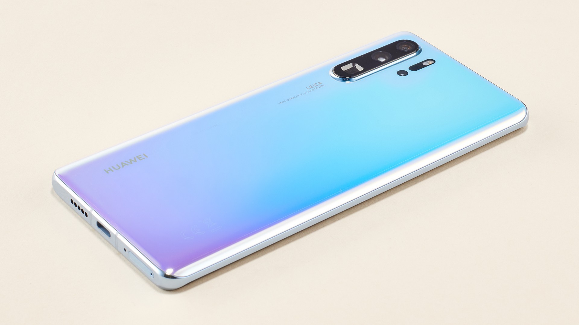Huawei po kalon një moment historik