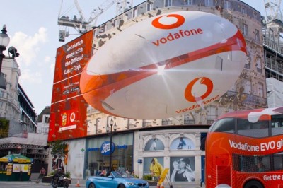 ! KUJDES !   Diçka po del nga ai ekran!