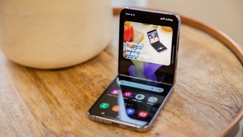 Galaxy Z Flip4, pajisja më e fundit e vetë-shprehjes si nga brenda ashtu dhe jashtë