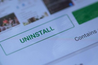 Këto janë aplikacionet keqdashëse që mund të shkarkojnë baterinë e telefonit tuaj për të fituar para nga reklamat