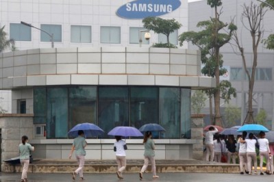 Eksportet e smartphone bien përpara Krishtlindjeve pasi Samsung ul prodhimin