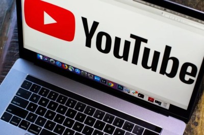 YouTube Music teston veçorinë e teksteve live