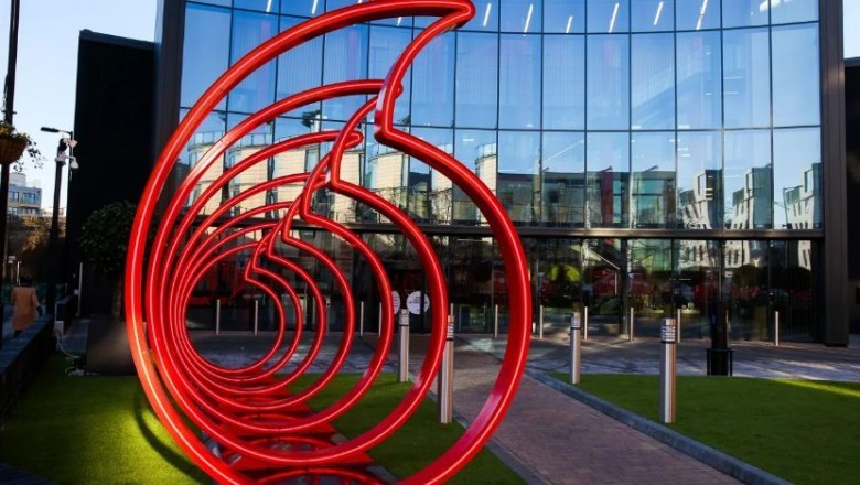 Vodafone planifikon shkurtimin e 11,000 vendeve të punës!