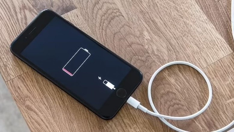 Përdoruesit e iPhone po ankohen se përditësimi i ri i softuer po u nxeh telefonat