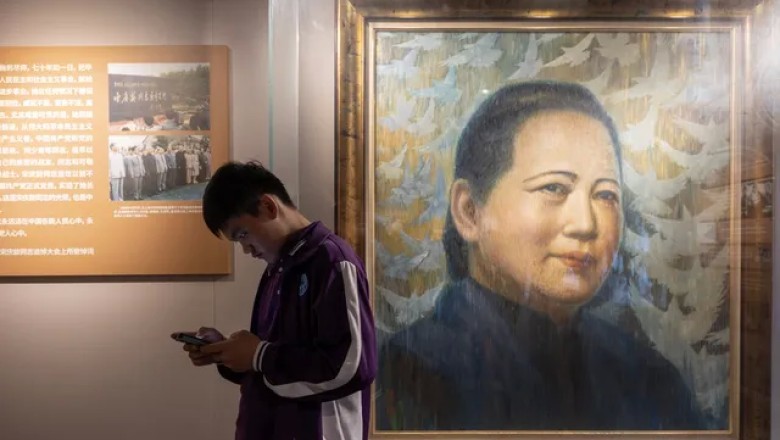 Kina propozon rregulla strikte për të miturit e varur nga interneti