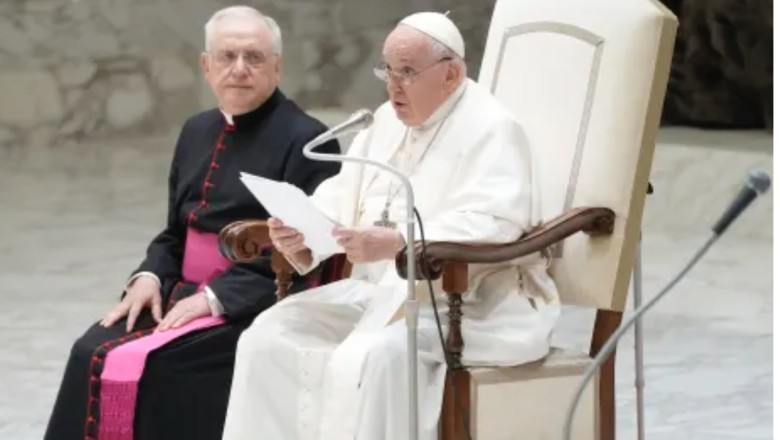 Papa Françesku paralajmëron për rreziqet e AI