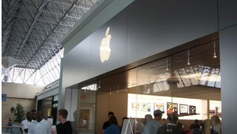 Tentuan të zëvendësojnë 10,000 iPhone dhe iPad të rremë me të vërtetë në Apple Stores, arrestohen vëllezërit!