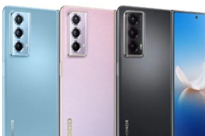 Honor njofton pajisjen e tretë të palosshme të vitit