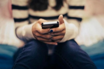 Zyrtarët e New York-ut shpallin legjislacionin që synon mbrojtjen e fëmijëve në mediat sociale