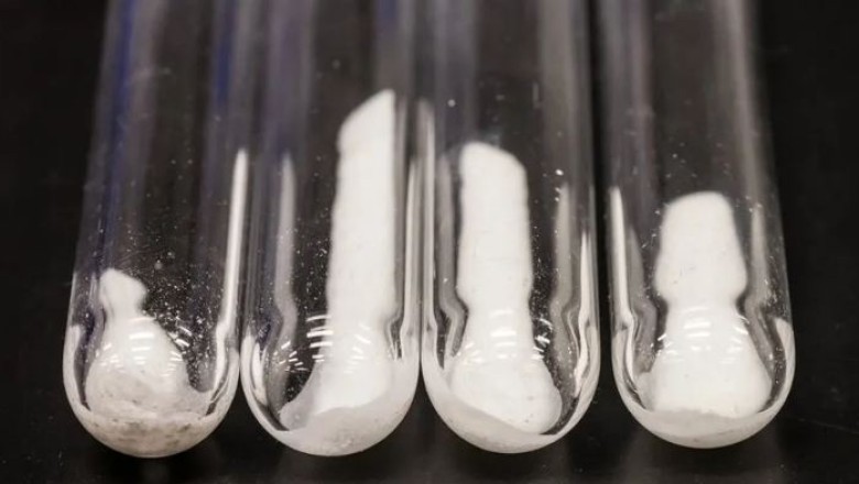 Materiali i ri i gjetur nga Inteligjenca Artificiale mund të reduktojë përdorimin e litiumit në bateri