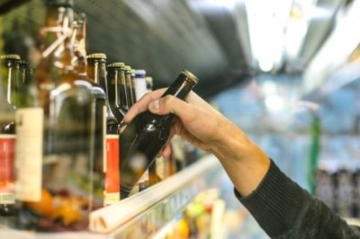 Inteligjenca Artificiale së shpejti do të vendosë nëse mund të blini pije alkoolike në supermarket!