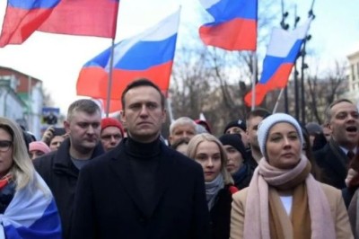 X pezullon llogarinë e bashkëshortes së Alexei Navalny?