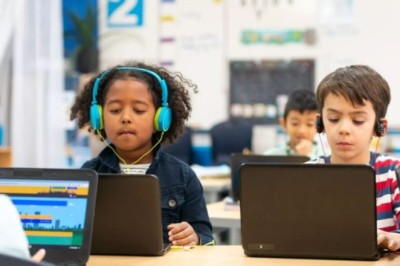 Sondazhi: Fëmijët evropianë duan të mësojnë me AI, por shumë nuk kanë akses në shkolla