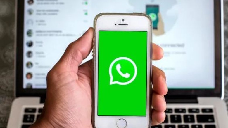 Çfarë do të thotë simboli i orës në WhatsApp?